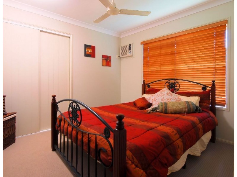 12 Dungurra Place, Bushland Beach QLD 4818