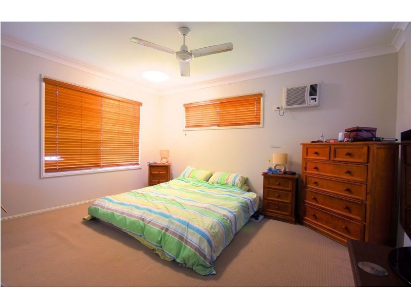 12 Dungurra Place, Bushland Beach QLD 4818