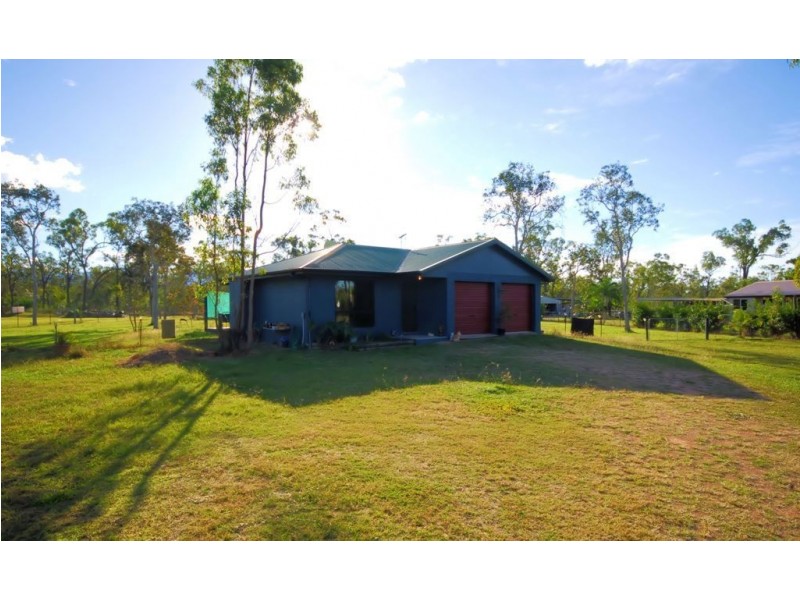 90 Blue Mountain Drive, Bluewater QLD 4818
