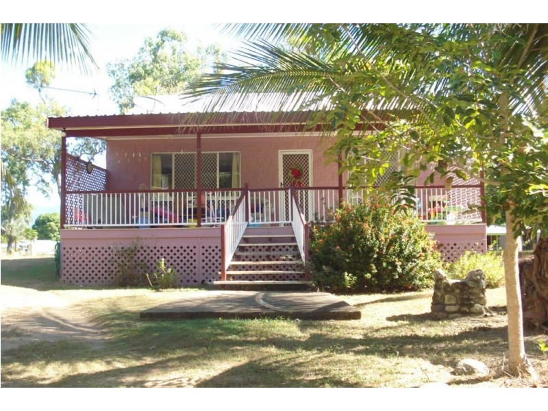 20 Madelaine Drive, Balgal Beach QLD 4816