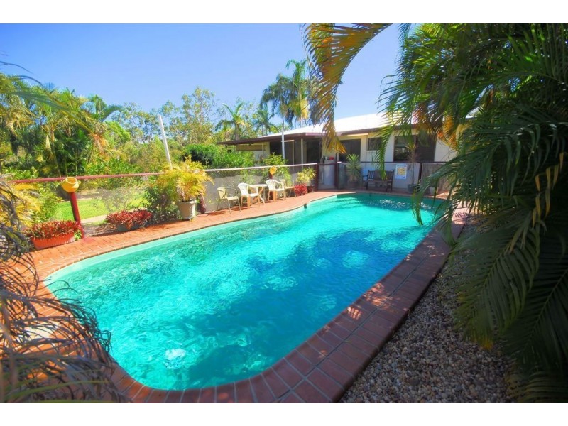 2 Rollo Court, Balgal Beach QLD 4816