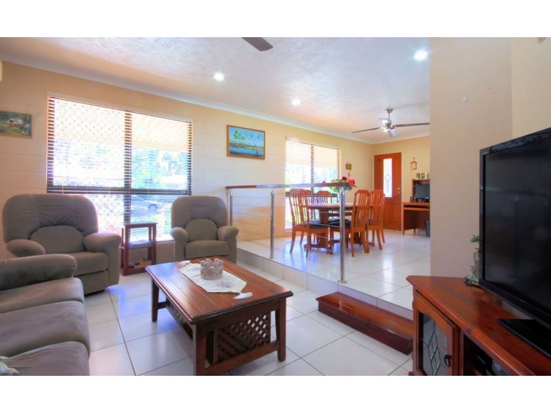 2 Rollo Court, Balgal Beach QLD 4816