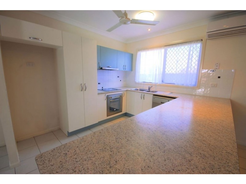 18 Donostia Crescent, Bushland Beach QLD 4818