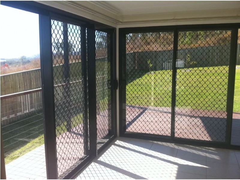 24 Channel Street, Bushland Beach QLD 4818