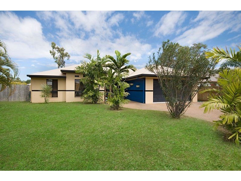 6 Marita Court, Bushland Beach QLD 4818