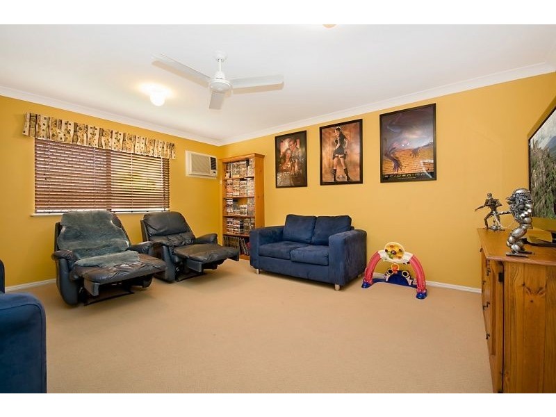 6 Marita Court, Bushland Beach QLD 4818