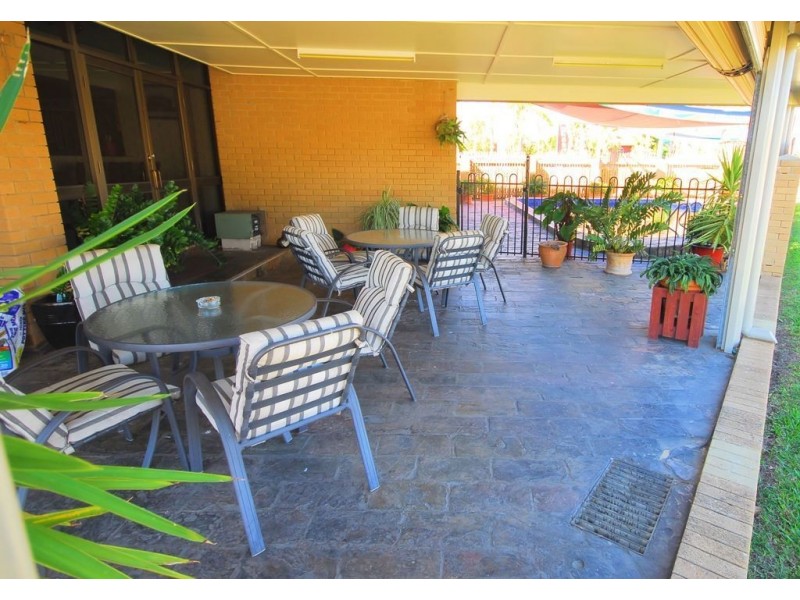 12 Bowen Road, Hermit Park QLD 4812