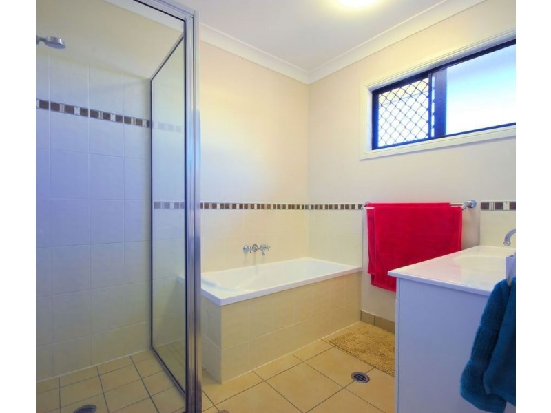 9 Mentmore Court, Bushland Beach QLD 4818