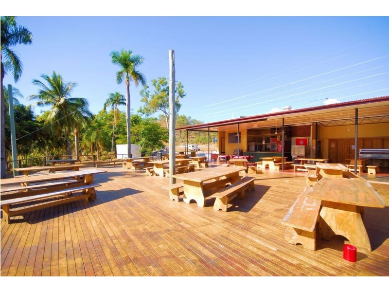 44040 Bruce Highway, Rollingstone QLD 4816