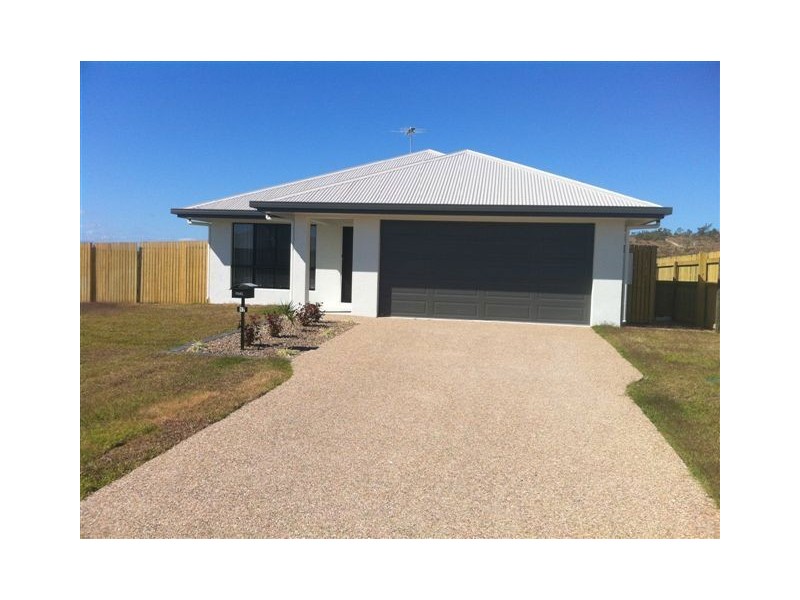 93 Daintree Drive, Bushland Beach QLD 4818