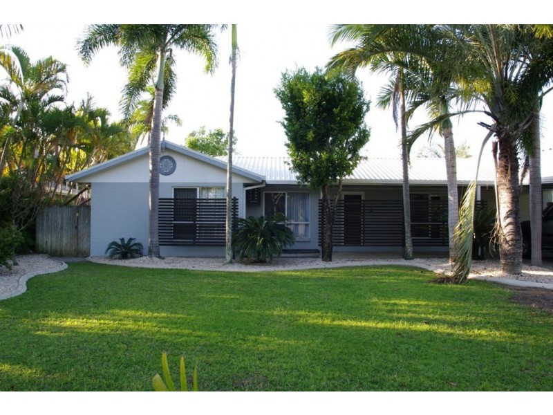 45 marina drive, Bushland Beach QLD 4818