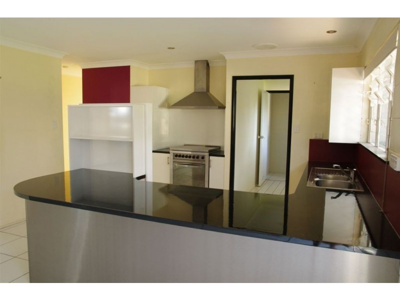 45 marina drive, Bushland Beach QLD 4818