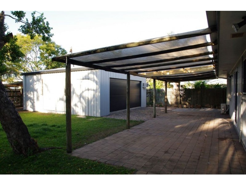 45 marina drive, Bushland Beach QLD 4818