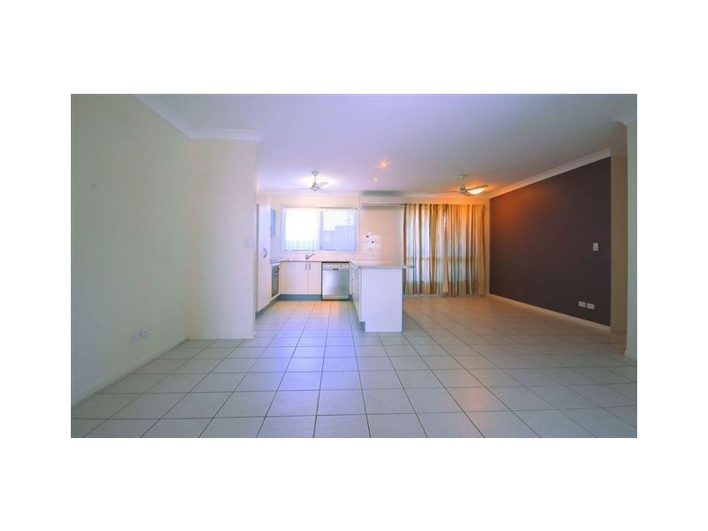 18 Donostia Cres, Bushland Beach QLD 4818