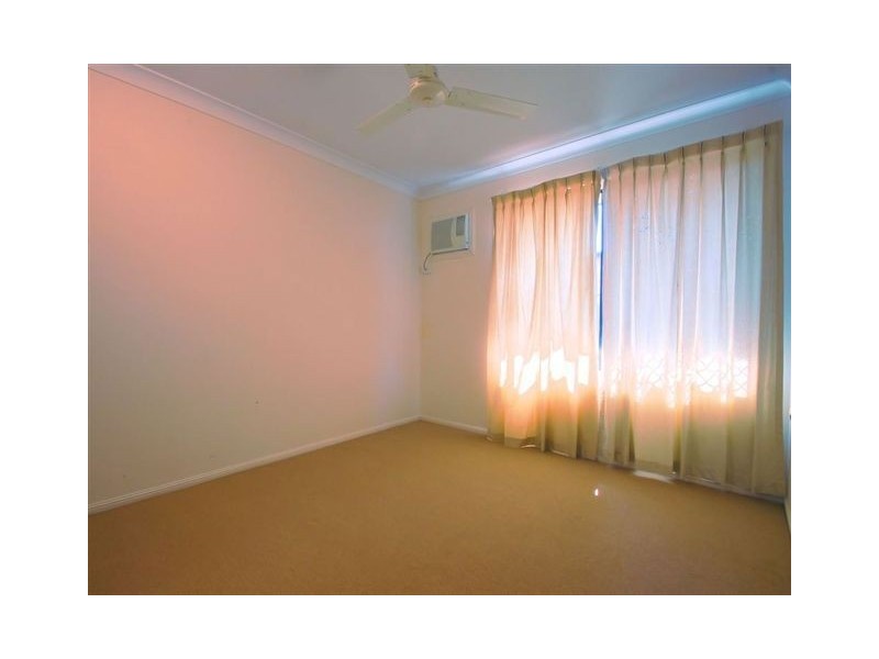 18 Donostia Cres, Bushland Beach QLD 4818