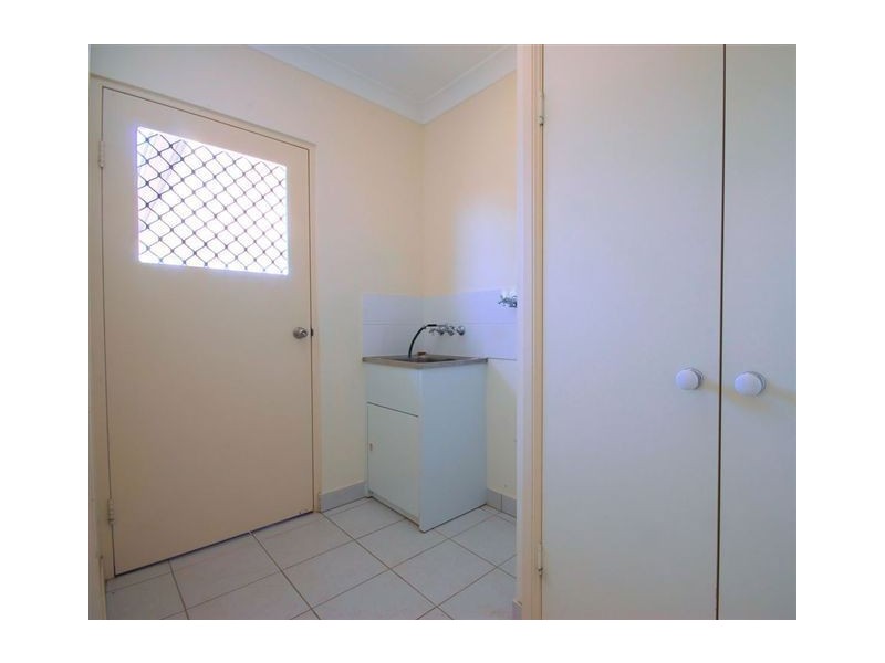 18 Donostia Cres, Bushland Beach QLD 4818