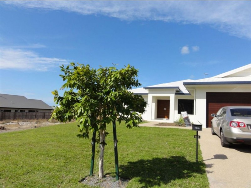 51 Rattray Street, Bushland Beach QLD 4818