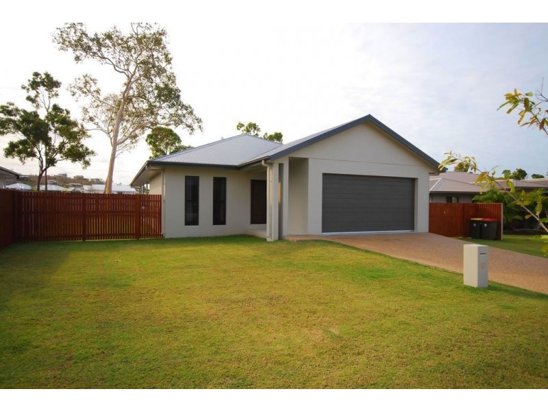 10 Dugong Court, Bushland Beach QLD 4818