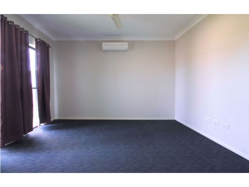 10 Dugong Court, Bushland Beach QLD 4818