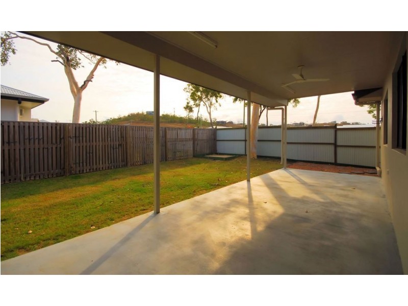 10 Dugong Court, Bushland Beach QLD 4818