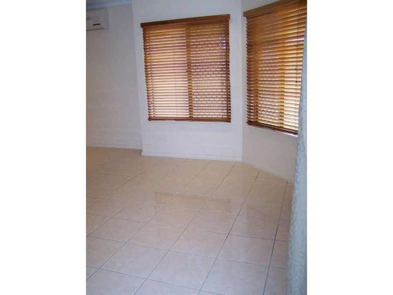 18 Eungella court, Bushland Beach QLD 4818