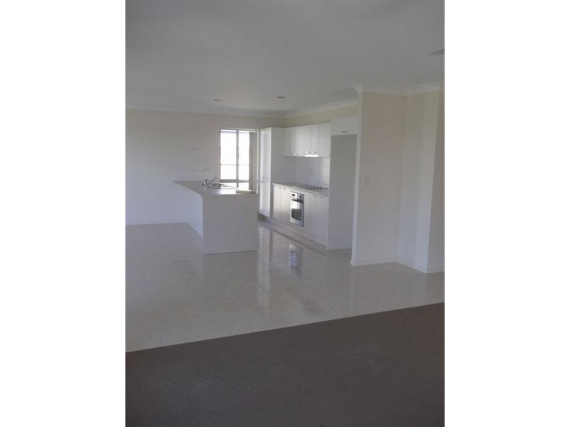 48 Beach Oak Drive, Mount Low QLD 4818