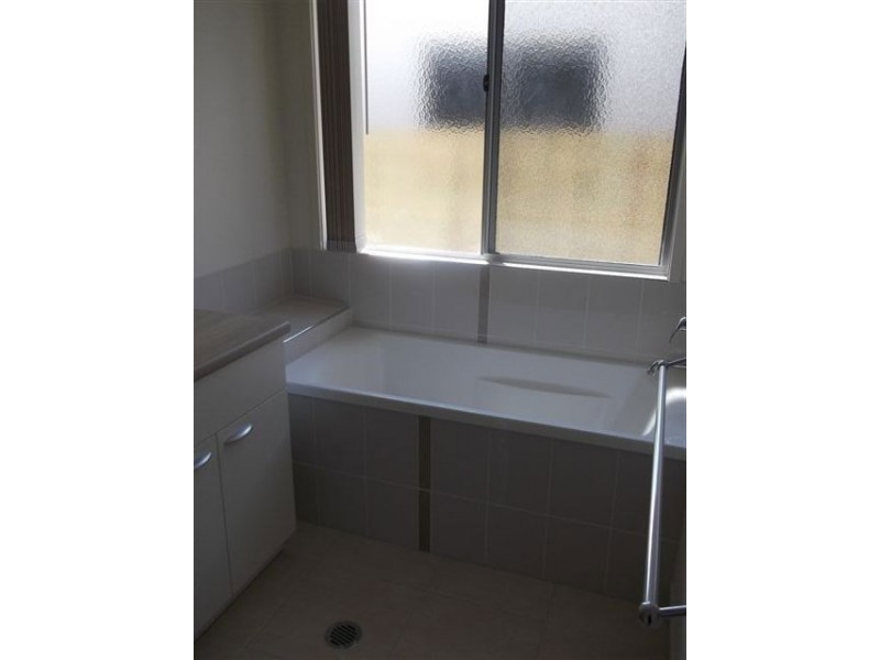 48 Beach Oak Drive, Mount Low QLD 4818