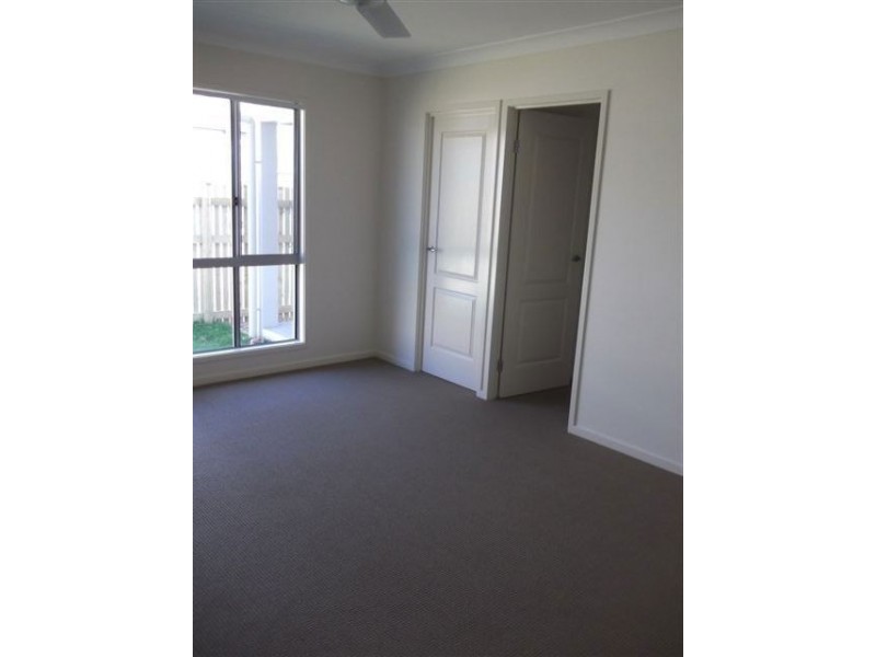 48 Beach Oak Drive, Mount Low QLD 4818