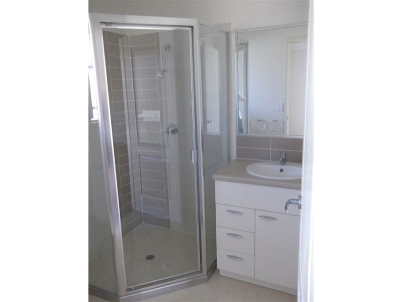 48 Beach Oak Drive, Mount Low QLD 4818