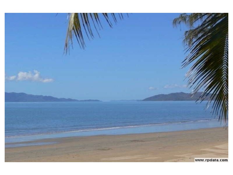 67 Cay Street, Saunders Beach QLD 4818
