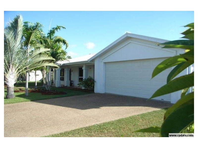 Bushland Beach QLD 4818