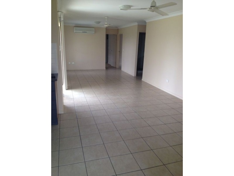 19 Wexford Cres, Mount Low QLD 4818