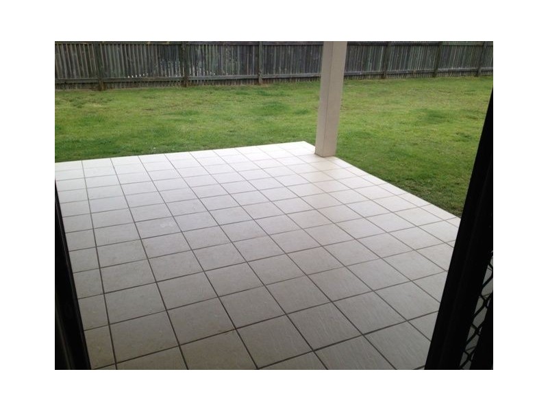 19 Wexford Cres, Mount Low QLD 4818