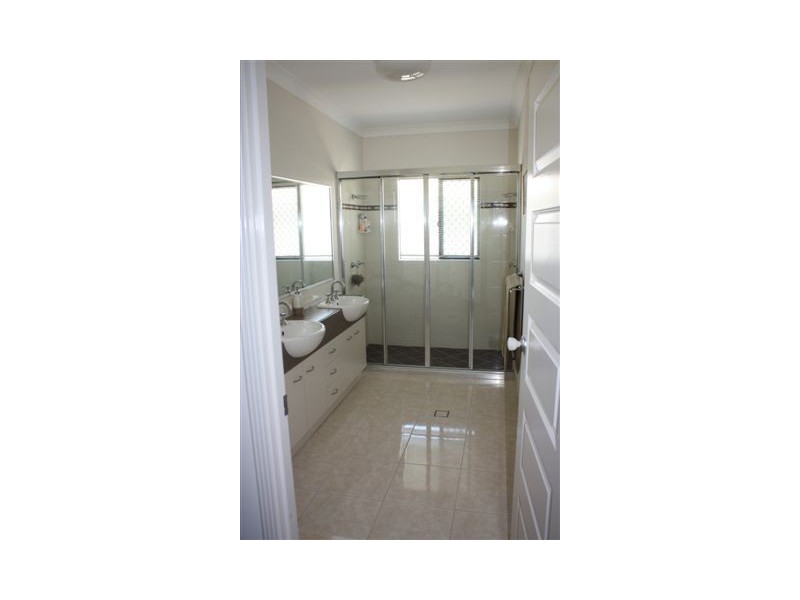 167 Daintree Drive, Bushland Beach QLD 4818