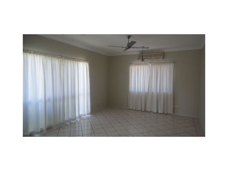 51 Marina Drive, Bushland Beach QLD 4818