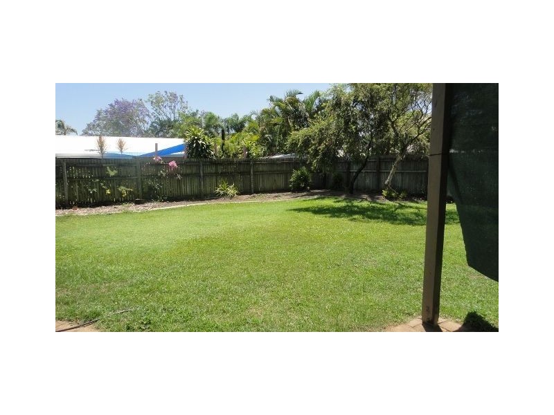 51 Marina Drive, Bushland Beach QLD 4818