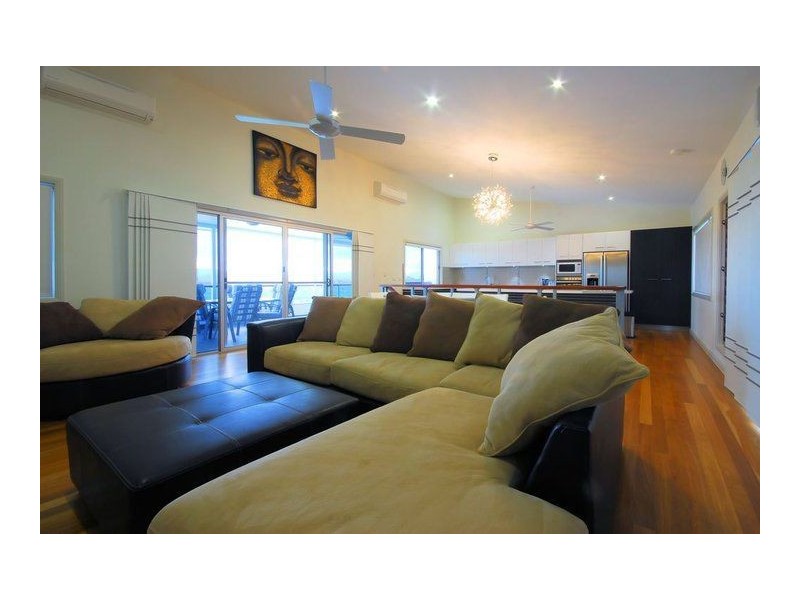 131 Goicoechea Drive, Bushland Beach QLD 4818