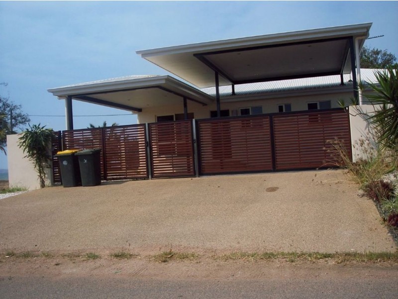 89 Cay Street, Saunders Beach QLD 4818