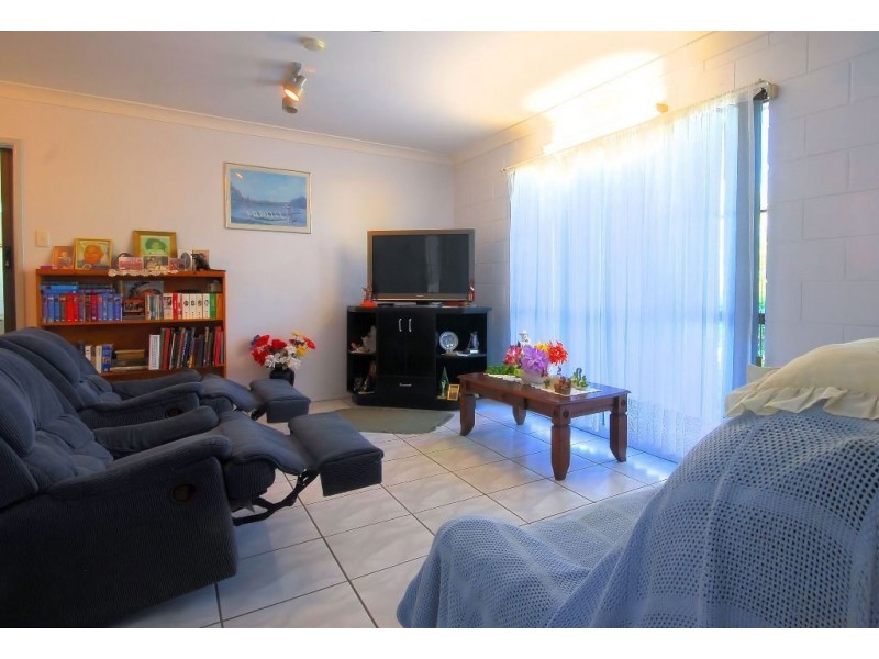 4 Fanning Court, Balgal Beach QLD 4816