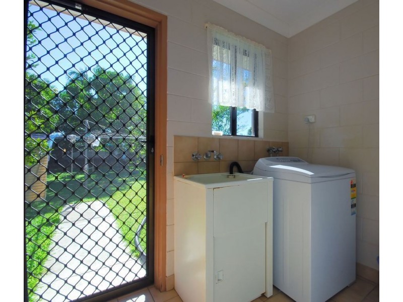 4 Fanning Court, Balgal Beach QLD 4816