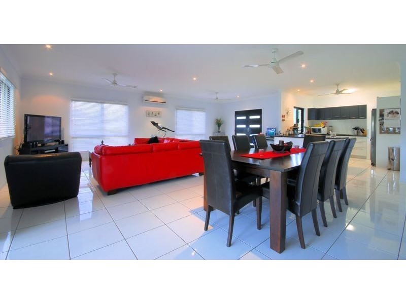 12 Virginia Court, Balgal Beach QLD 4816