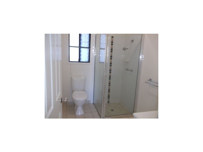 15 Ugarte Street, Bushland Beach QLD 4818