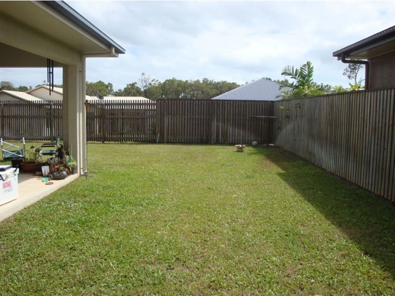 15 Ugarte Street, Bushland Beach QLD 4818