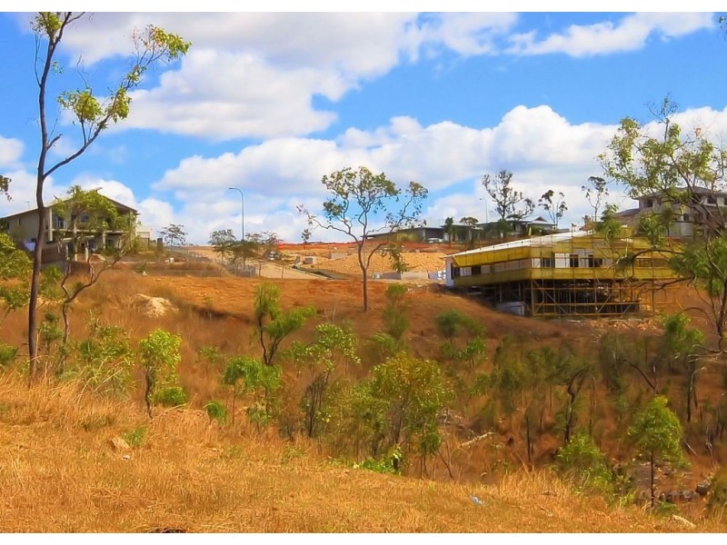 5 Olden Court, Bushland Beach QLD 4818