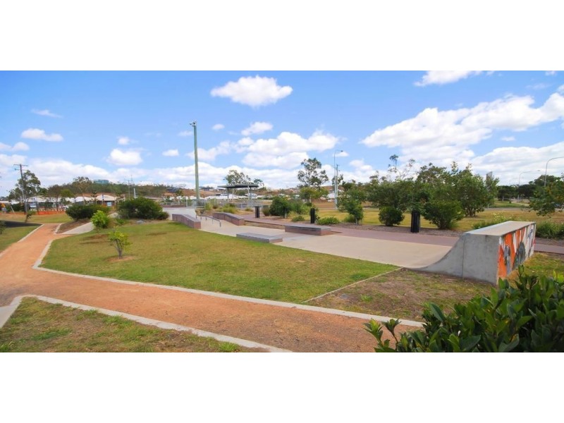 5 Olden Court, Bushland Beach QLD 4818