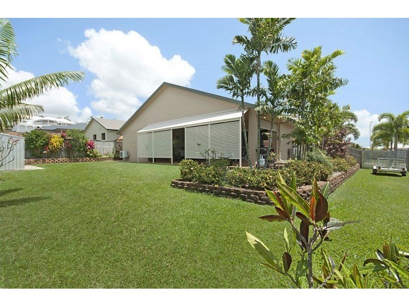 17 Baxendell Place, Bushland Beach QLD 4818