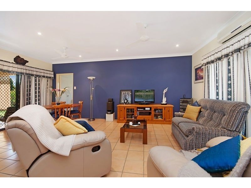 147 Ocean Parade, Balgal Beach QLD 4816