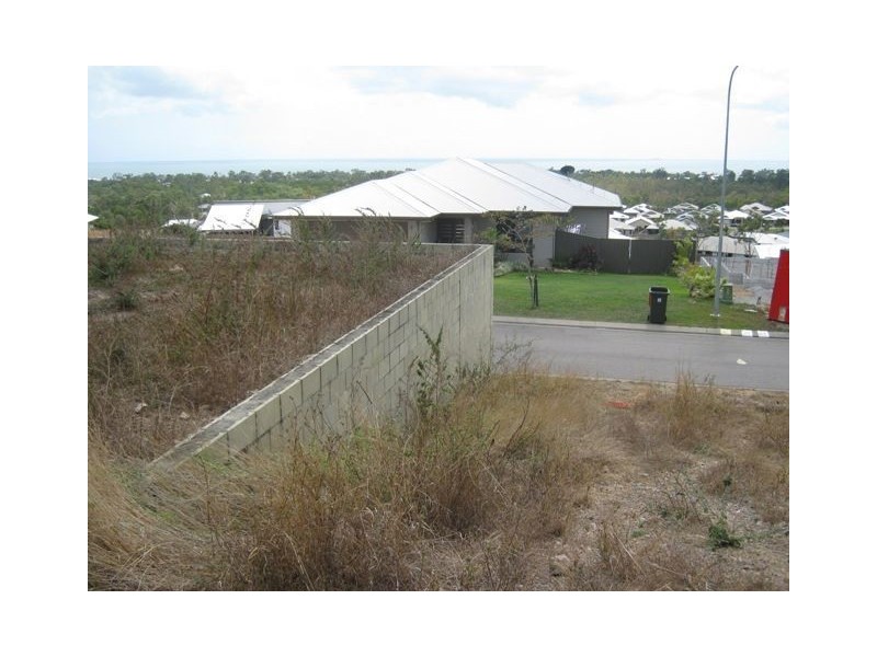 23 Cashell Crescent, Bushland Beach QLD 4818