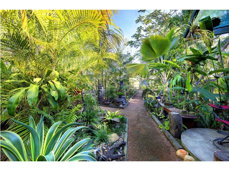 14 Frendon Parade, Mount Low QLD 4818