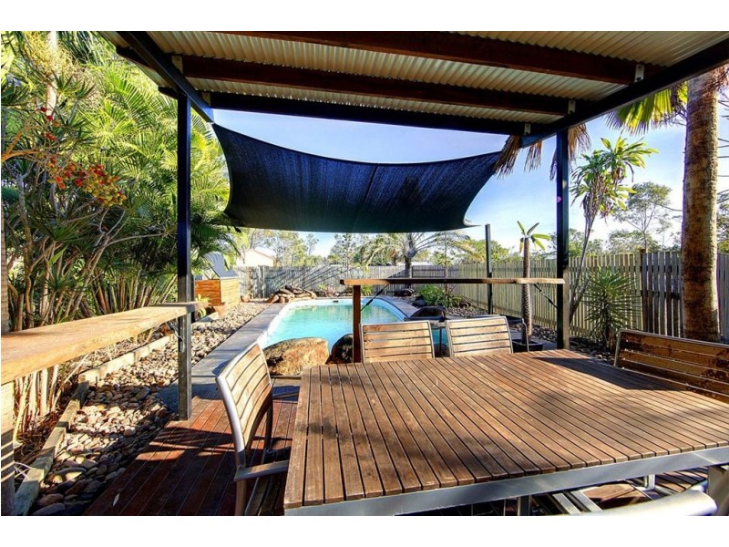 14 Frendon Parade, Mount Low QLD 4818